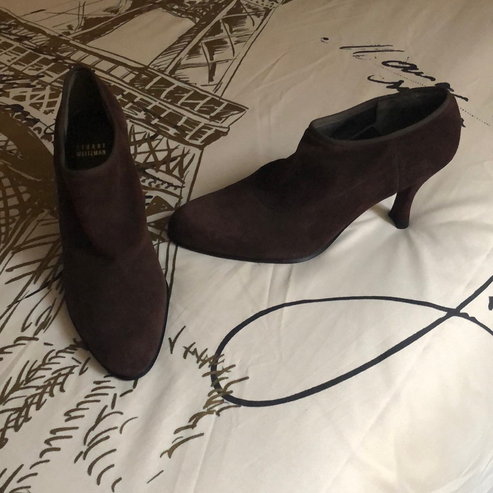 Stuart Weitzman Chocolate Brown 3” heel Suede Booties